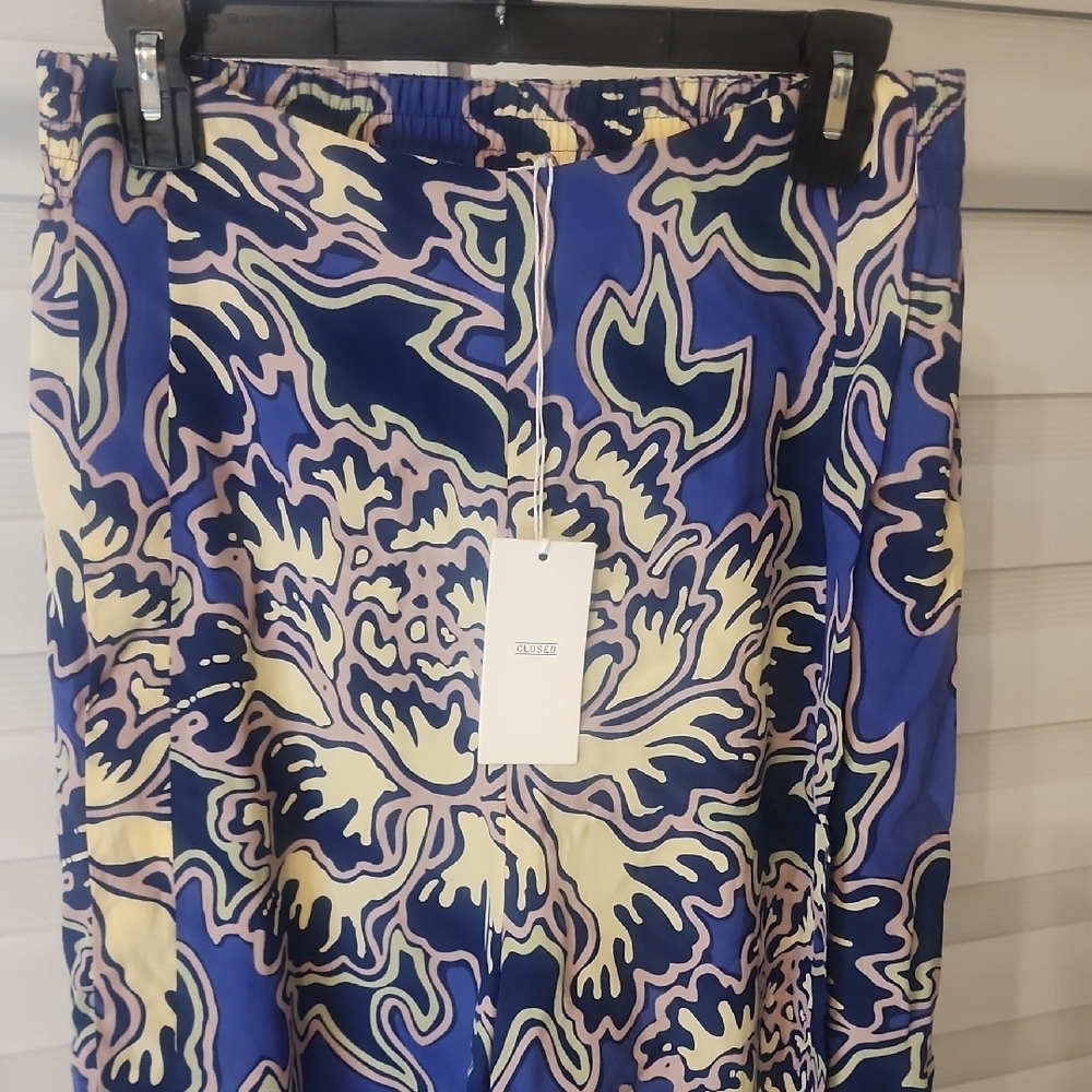 CLOSED Patterned Shorts Size XS $270 - Picture 2 of 6